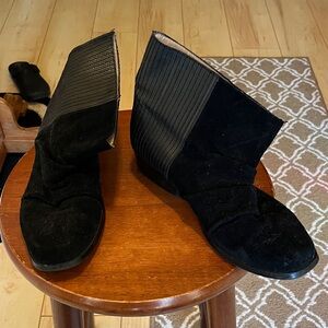 Joe’s Jeans Stylish Black Women's Boots size 8 M